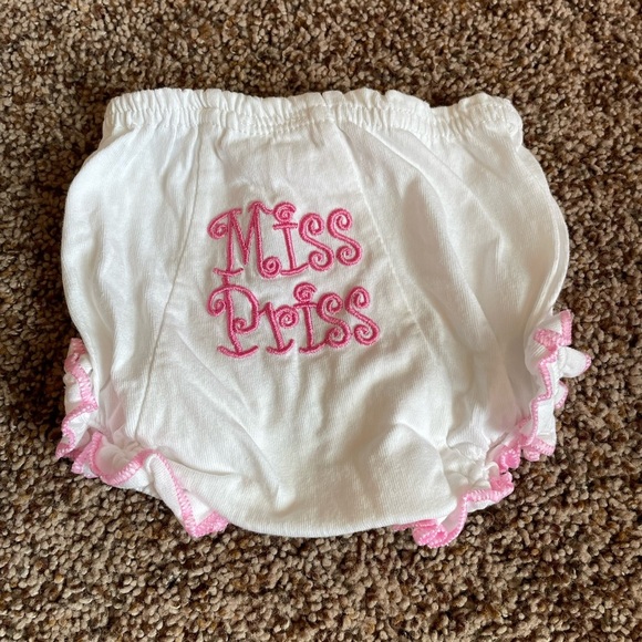 ‘Miss Priss’ diaper cover 0-6 months - Picture 1 of 3